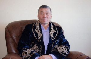 Солтүстікқазақстандық мемлекеттік қызметкерлер жұмыс костюмдерін ұлттық киімге ауыстырды